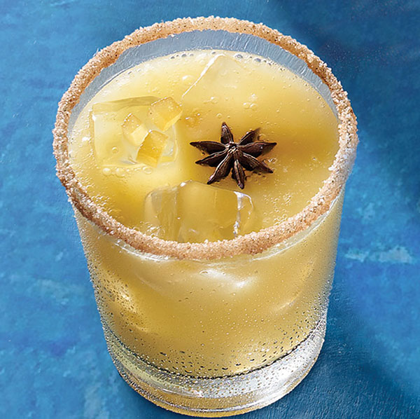 Bedida con mezcal y guayaba | P. F. Chang's
